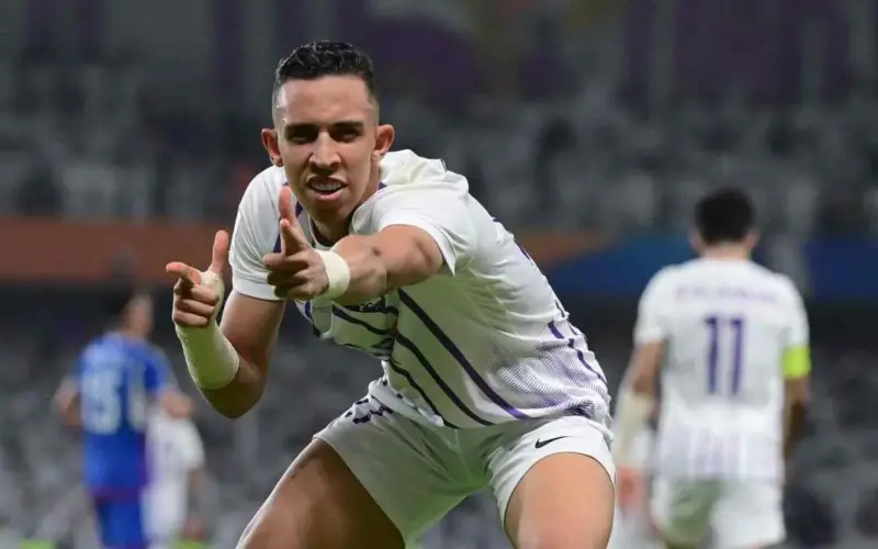 رحيمي يرتقي إلى المركز السابع في تاريخ هدافي العين بالدوري الإماراتي